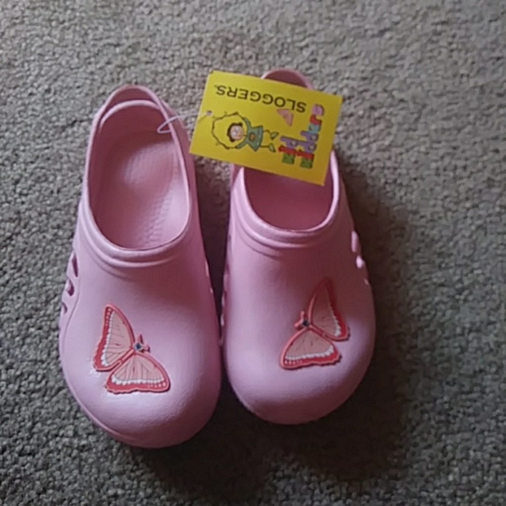Kids sloggers size 9/10 nwt